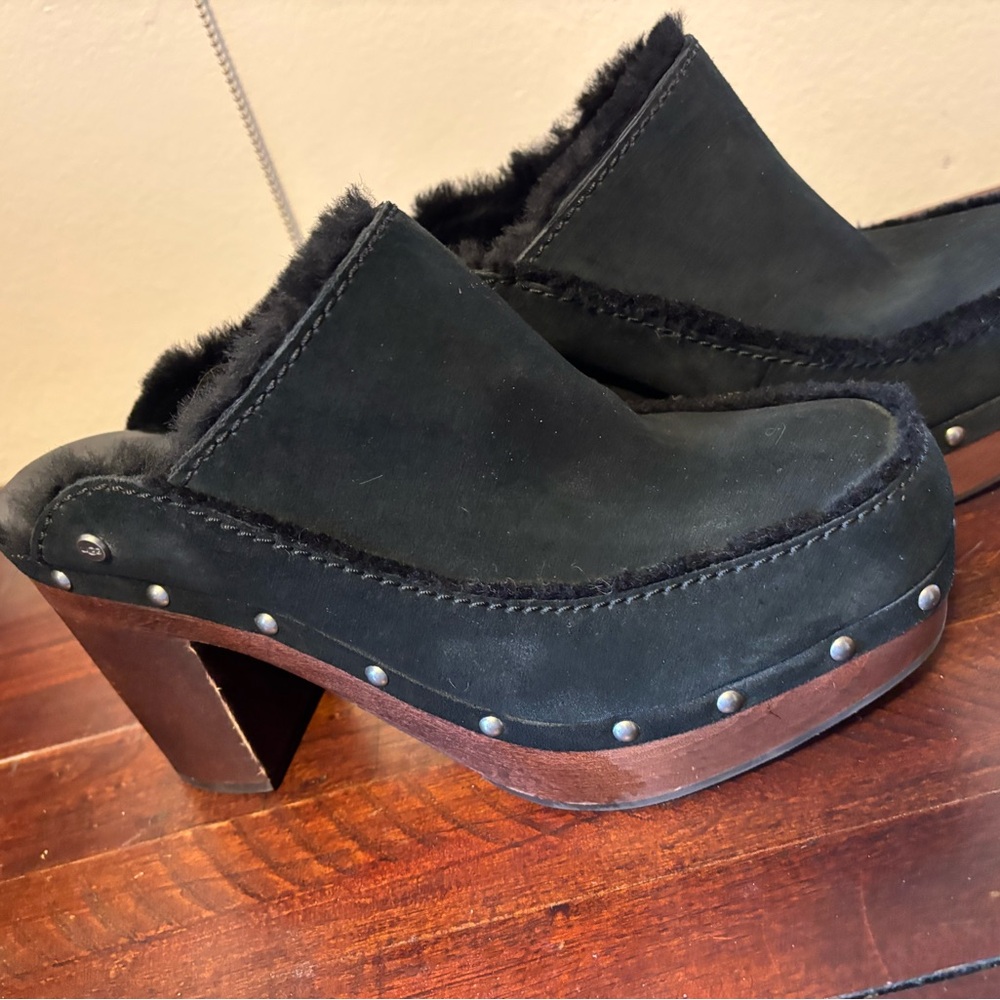 Women's Black Ugg Clog Shoes